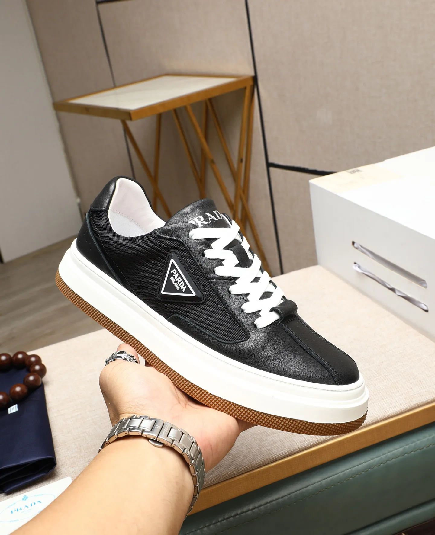 Men's shoes 💰440 🌹🌹[PRADA—Prada] 2025 latest model 🙈original replica! 👟👟👟Available here. The workmanship is top-notch. The upper is made from Italy. 🇮🇹Imported first-layer cowhide. ❗️Breathable genuine leather lining @Suitable for travel. The original version has an enlarged engraved sole, making it suitable for all kinds of travels, showing low-key luxury. Let quality speak for itself. Color: Size: 38-45